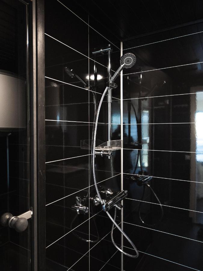 Black Hotel Kempele Ngoại thất bức ảnh